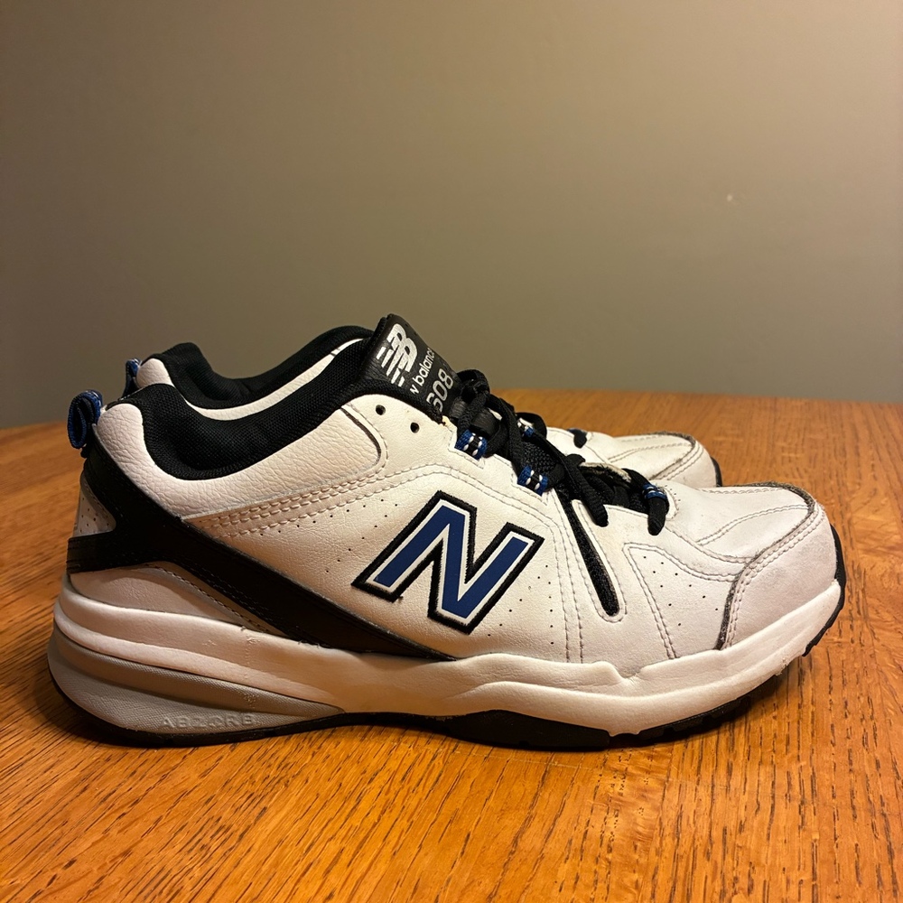 New Balance 608v5 Men's Size 7.5 White Blue Cross Training Shoes MX608WR5
